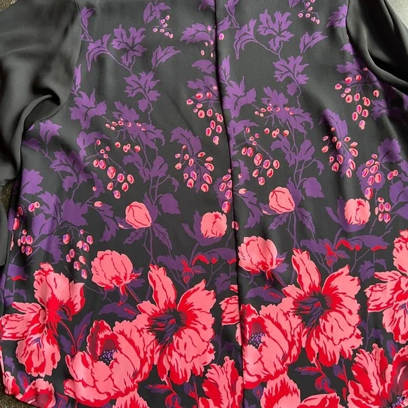 Liz Claiborne Woman Floral Blouse - Size 1X/2X - Picture 10 of 11